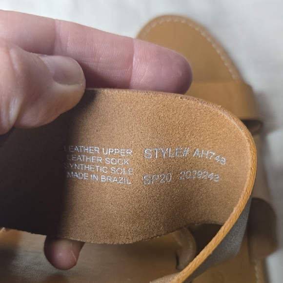 Madewell Tan Leather "The Boardwalk" Double Strap Sandals Size 8.5 - Picture 3 of 8
